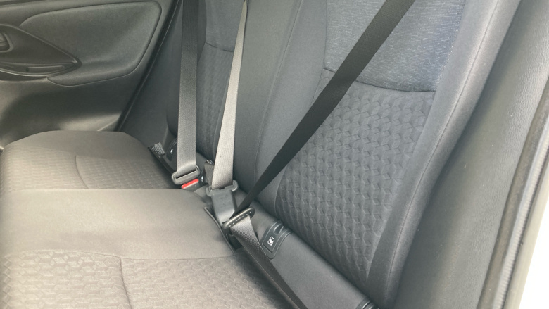 Toyota Yaris 1.5 Hybrid Design 5dr CVT Hybrid Hatchback